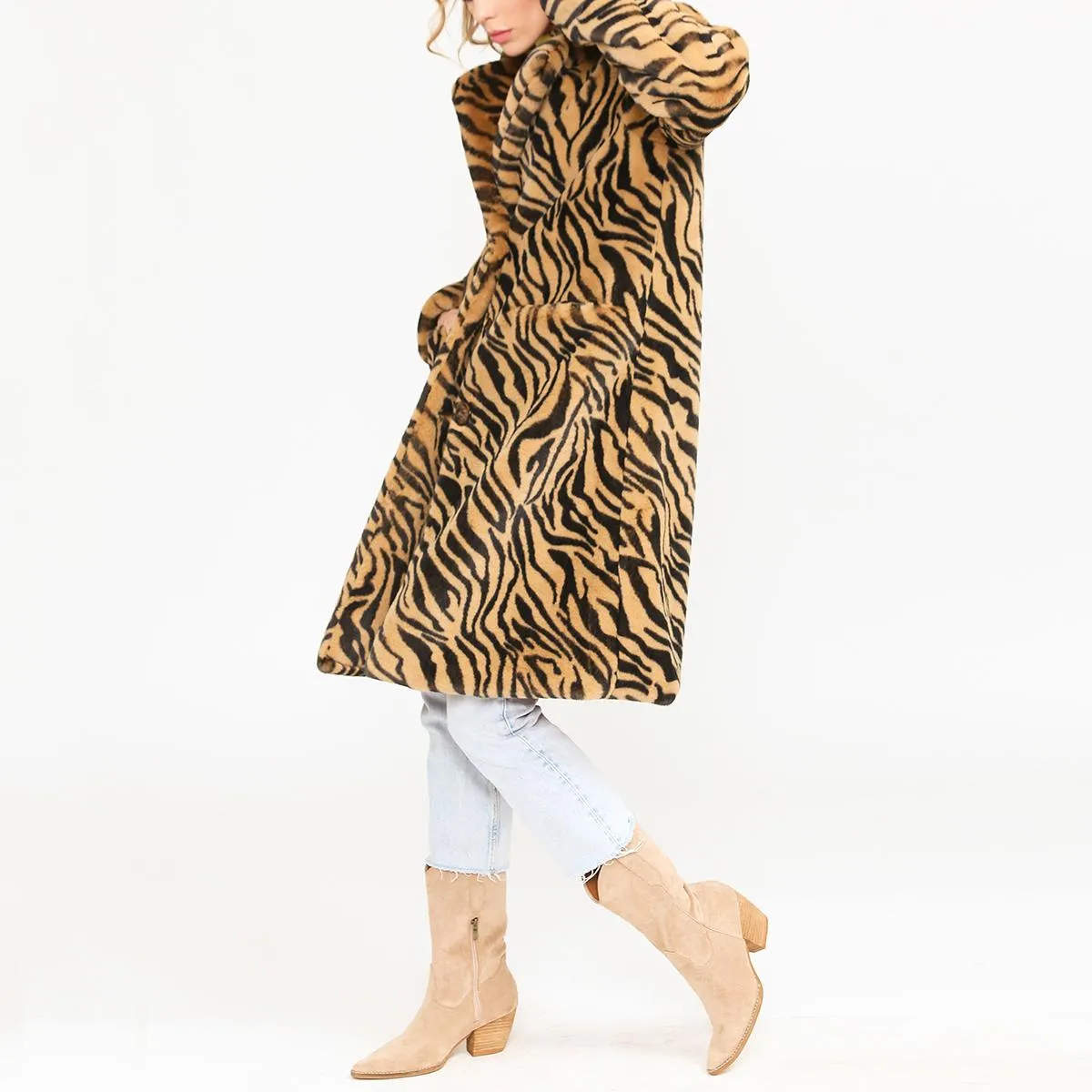      Aratta Statement Tiger Coat     