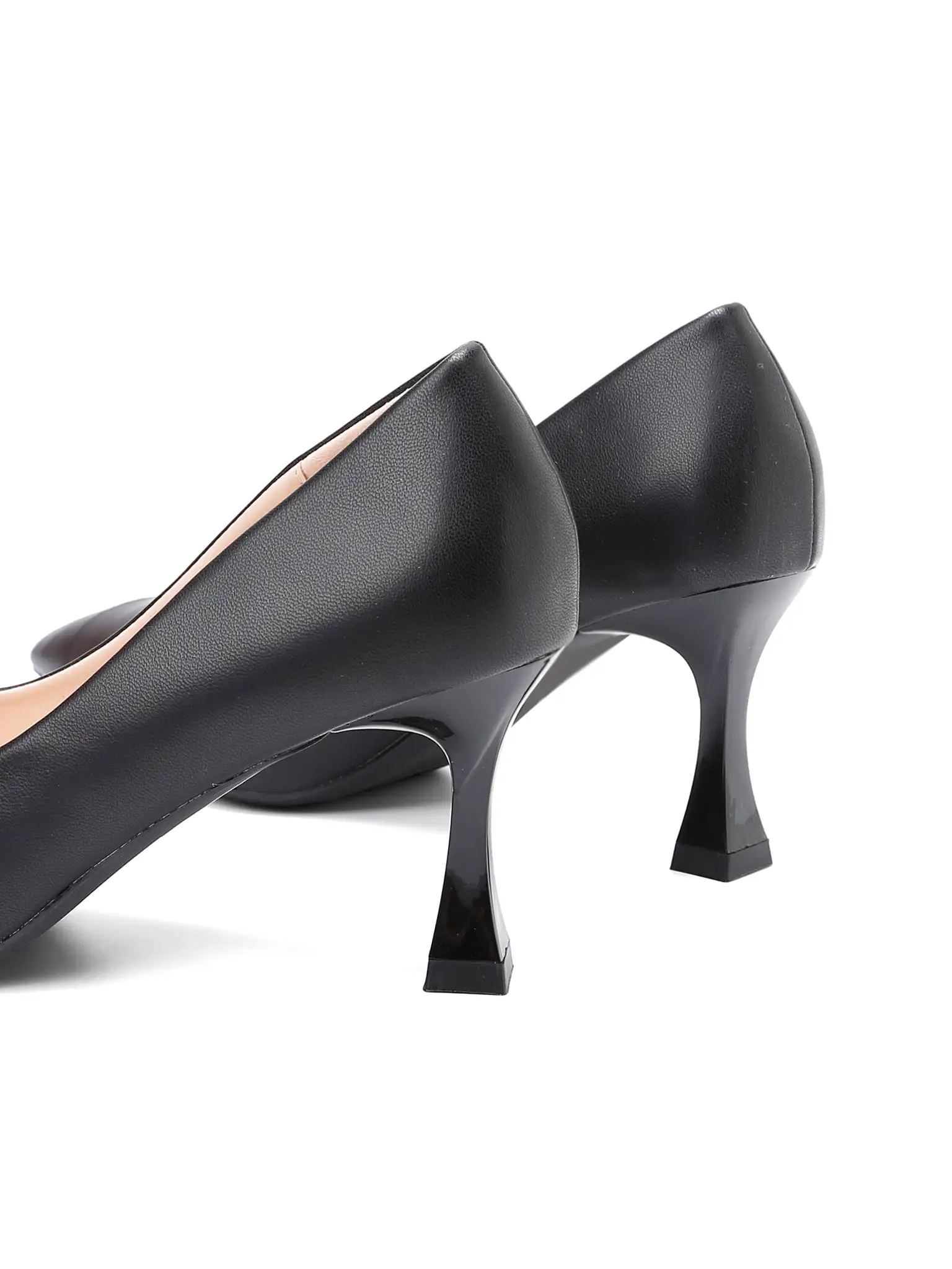 Claude Heel Pumps