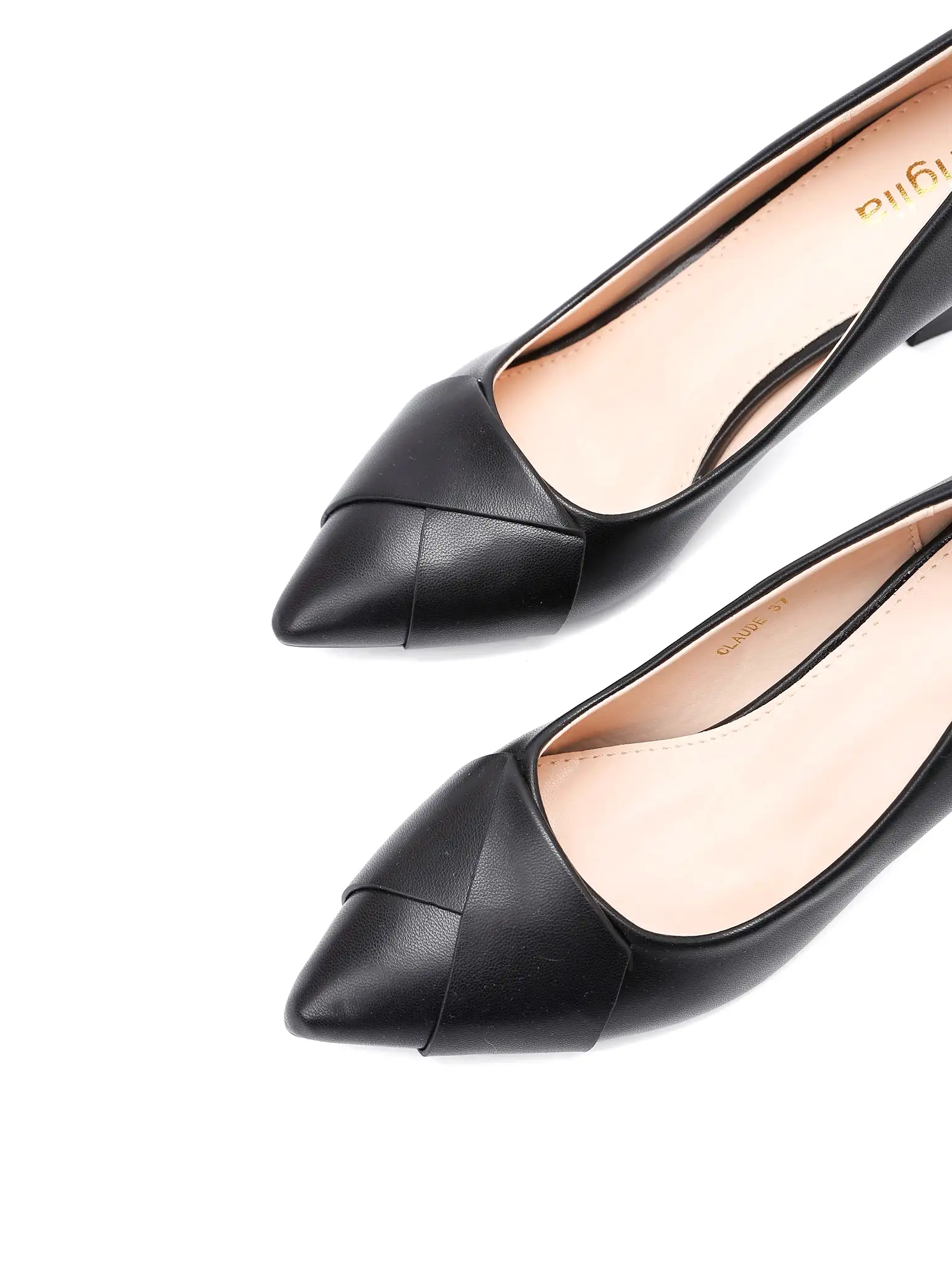 Claude Heel Pumps