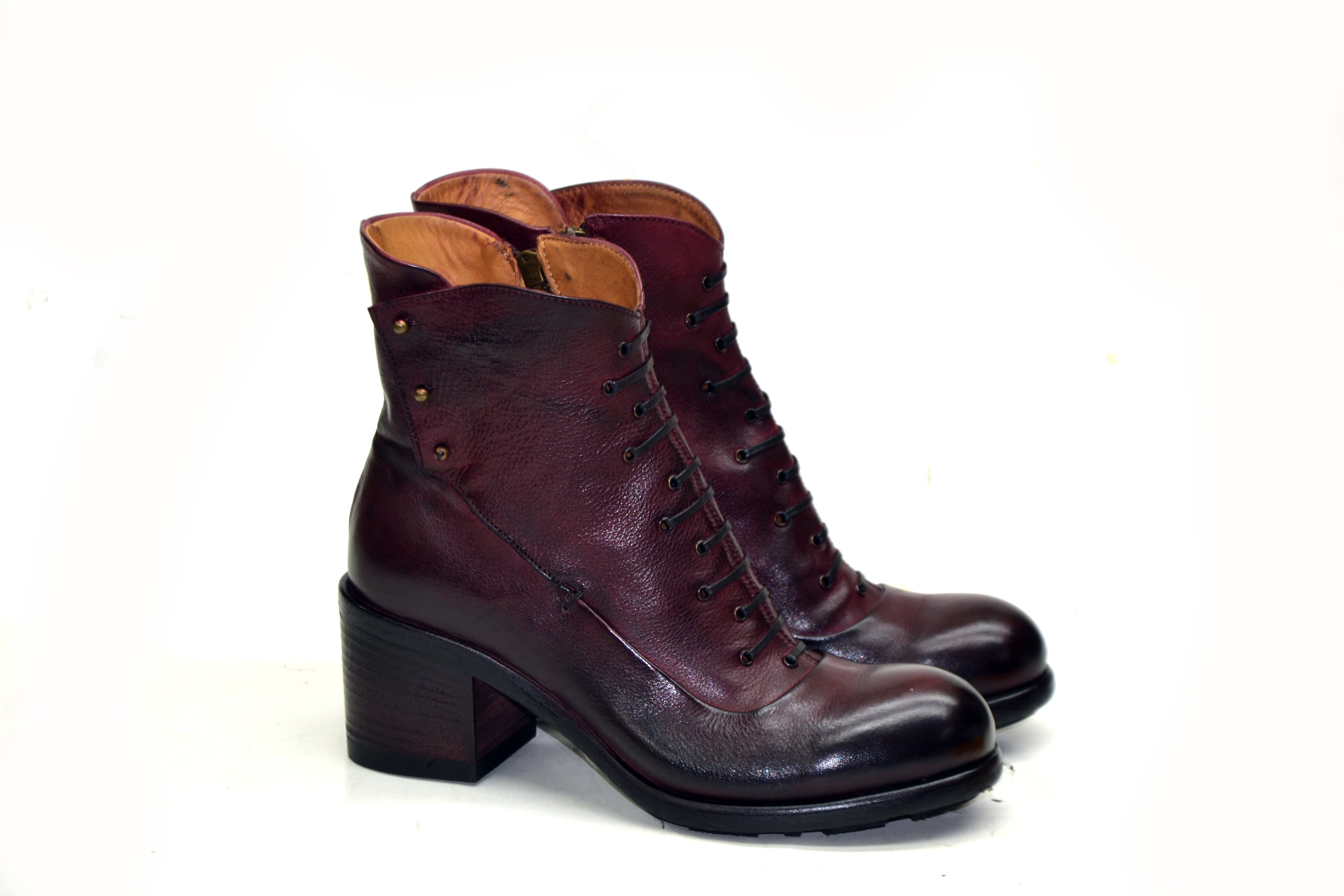 Judith Zip Mid Boot