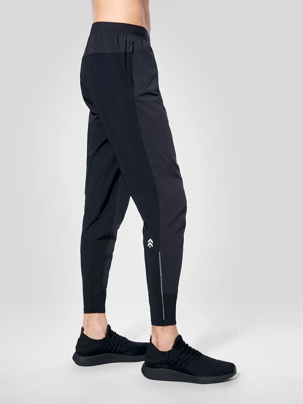 LULULEMON BLACK SURGE HYBRID PANT