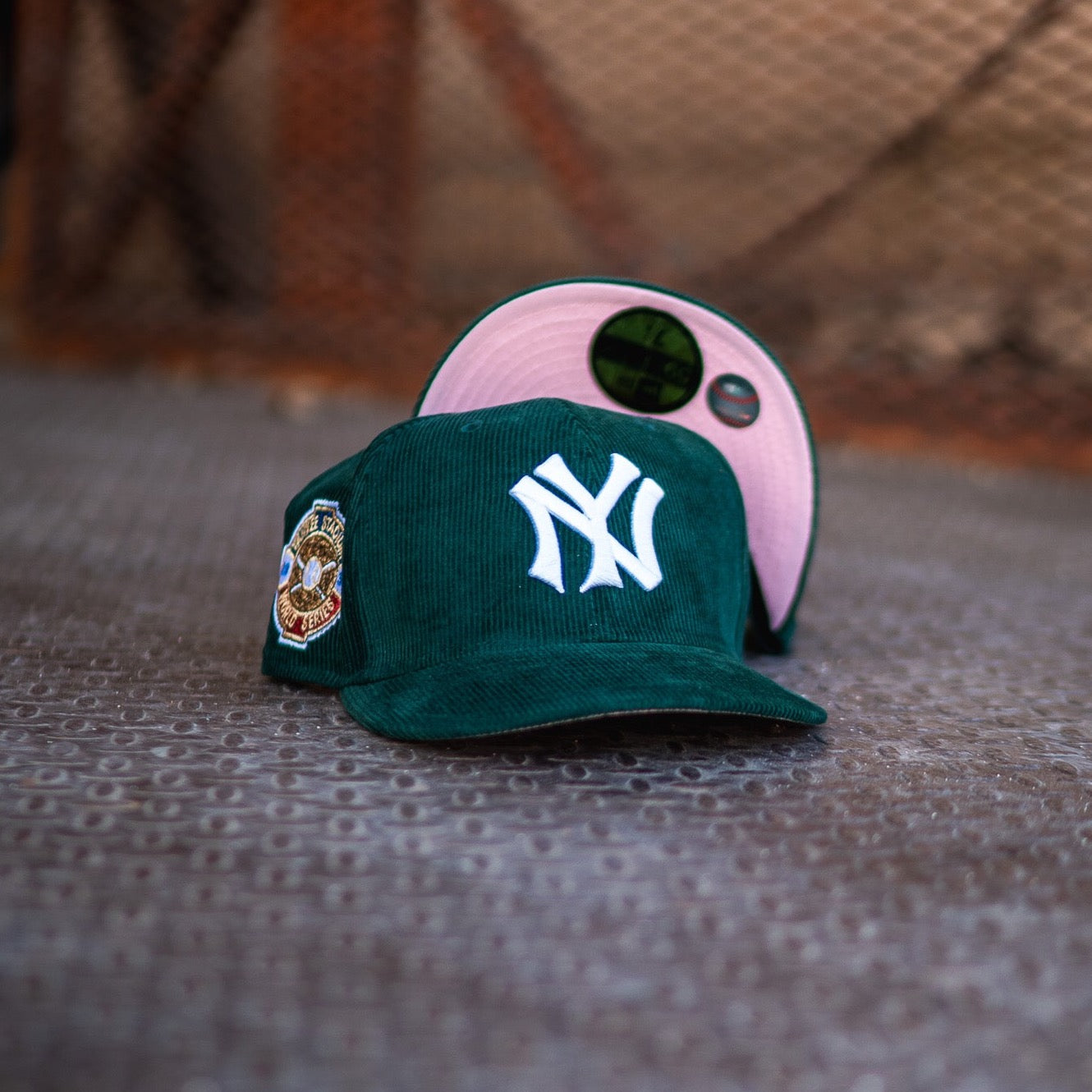 New Era New York Yankees 1932 WS Pink UV (Forest Corduroy)