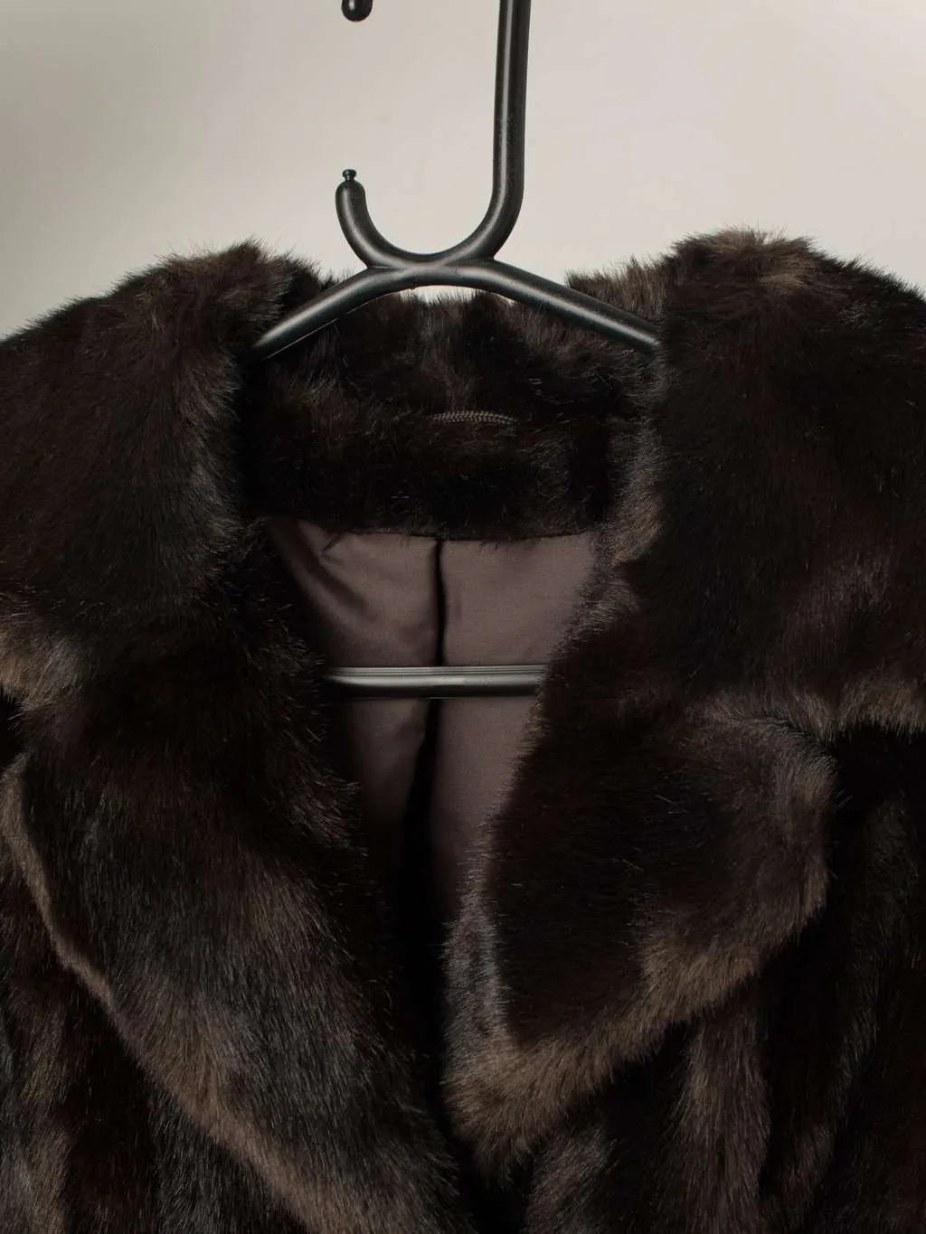 Vintage faux fur jacket in dark brown – Medium / Large